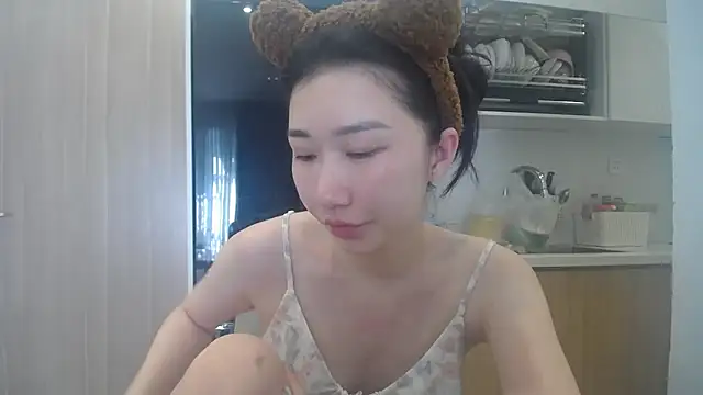 Snapshot of Asiagirll chatting on May 2026 01:14:02 AM Asiagirll online show from May 2026 01:14:02 AM