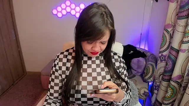 sophia grants online show from December 2025 06:22:02 AM