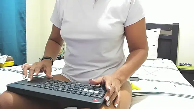 mara2020 69 online show from December 2025 12:32:01 PM