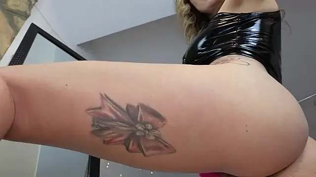 Snapshot of Ana_D chatting on February 2025 12:35:01 AM Ana D online show from February 2025 12:35:01 AM