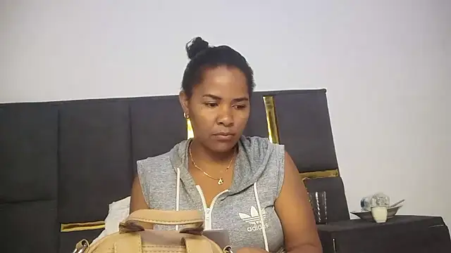 aleixane online show from April 2026 01:41:01 PM