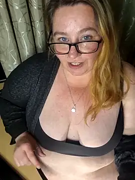 Iceprincess2bad4u online show from November 2025 06:57:02 PM