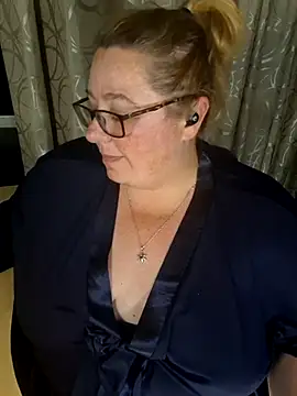 Iceprincess2bad4u online show from February 2026 06:13:02 PM