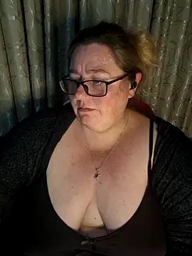 Iceprincess2bad4u online show from April 2026 06:17:02 PM