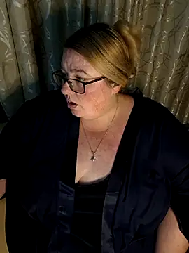 Iceprincess2bad4u online show from June 2026 06:10:02 PM