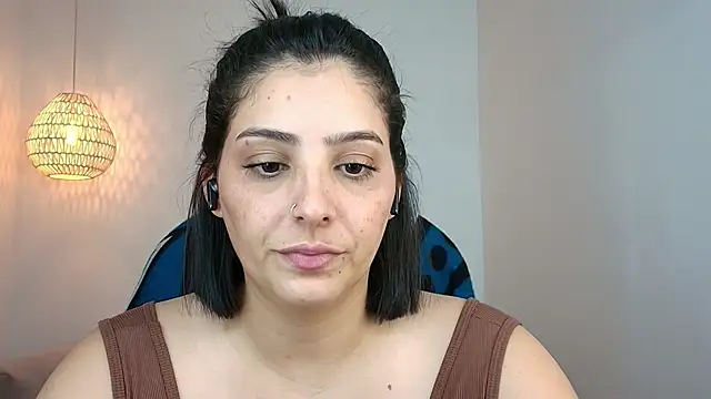 YummyAnna  online show from April 2026 08:37:02 PM