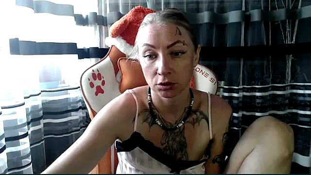 cold lollipop online show from April 2026 06:52:01 AM