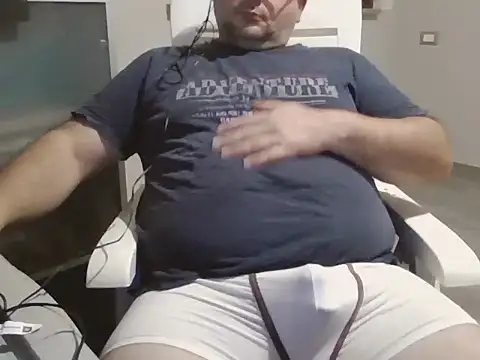 iron boy80 online show from October 2025 01:07:01 PM