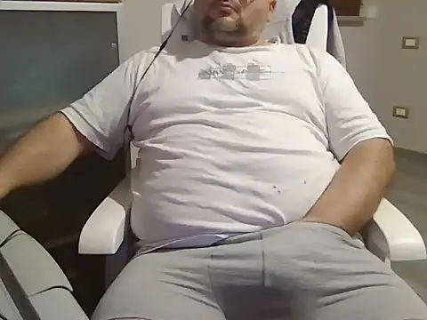 iron boy80 online show from November 2025 11:46:01 PM