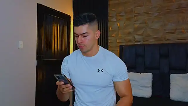 FelipeAndMarcello3 online show from February 2025 10:47:01 PM