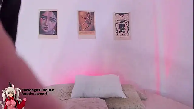 Snapshot of Moonlight1002 chatting on November 2025 06:34:02 AM Moonlight1002 online show from November 2025 06:34:02 AM