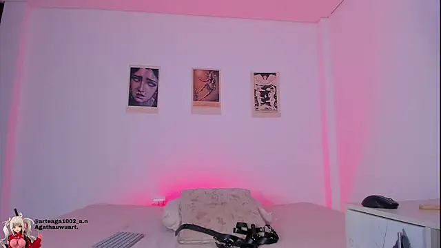 Snapshot of Moonlight1002 chatting on November 2025 04:55:02 AM Moonlight1002 online show from November 2025 04:55:02 AM