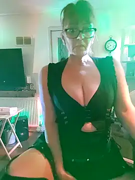 COUPLE4VOYEUR01 online show from February 2025 07:55:01 PM