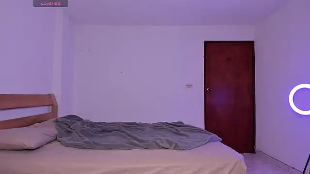 Snapshot of MitchellXD chatting on January 2025 12:10:01 PM MitchellXD online show from January 2025 12:10:01 PM