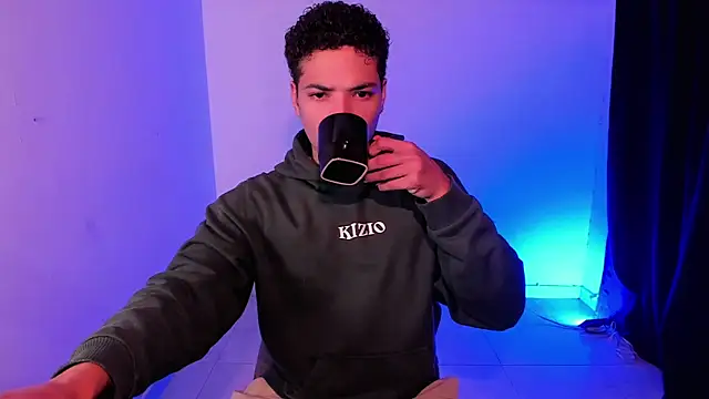 Snapshot of MitchellXD chatting on September 2025 02:40:01 PM MitchellXD online show from September 2025 02:40:01 PM