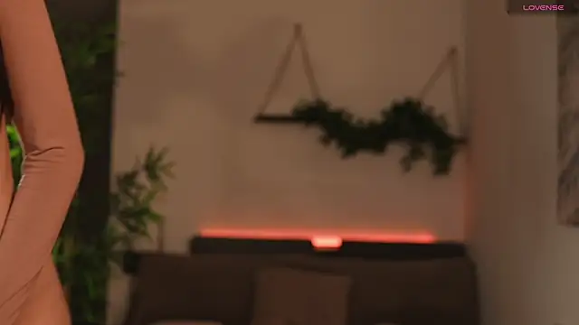 Jaylee Krys online show from April 2026 06:48:02 PM