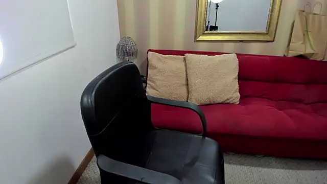 NicolettColin online show from December 2025 07:32:01 PM