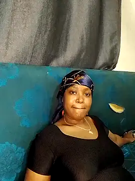 Snapshot of Spice202 chatting on November 2025 11:10:01 AM Spice202 online show from November 2025 11:10:01 AM