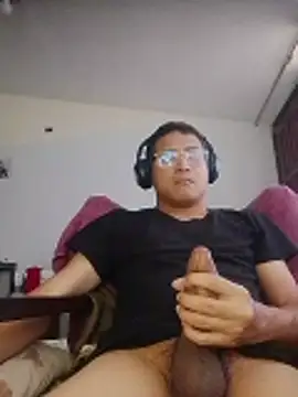 Mghty-cockl88 online show from February 2026 03:41:02 PM