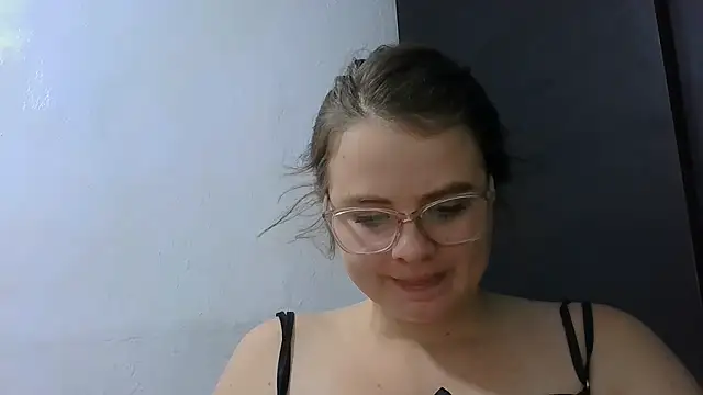 HellenMiyer1111 online show from July 2026 02:56:01 PM