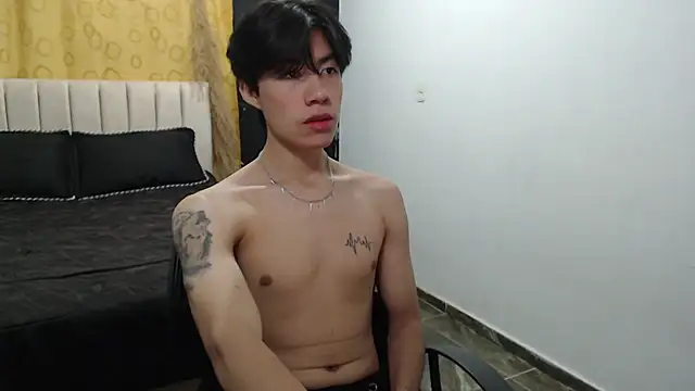 Snapshot of Elio-cam chatting on December 2024 08:02:01 AM Elio-cam online show from December 2024 08:02:01 AM