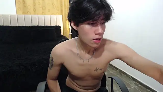 Snapshot of Elio-cam chatting on March 2025 05:02:01 AM Elio-cam online show from March 2025 05:02:01 AM