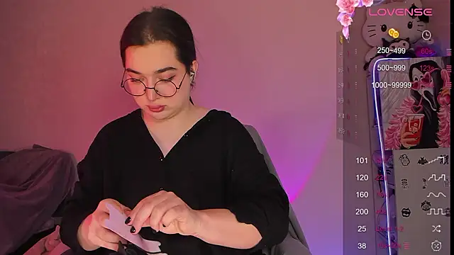 YsabellViveris online show from December 2024 12:44:01 PM