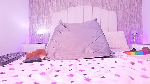 raven lilith  online show from February 2026 06:26:01 AM