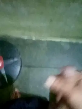 Snapshot of squirt_and_sex chatting on December 2024 06:39:01 AM squirt and sex online show from December 2024 06:39:01 AM