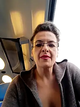 Snapshot of RebeccaNoble chatting on December 2025 12:21:02 PM RebeccaNoble online show from December 2025 12:21:02 PM