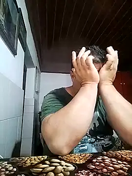 ADRIAN ADI40 online show from March 2026 06:18:01 AM