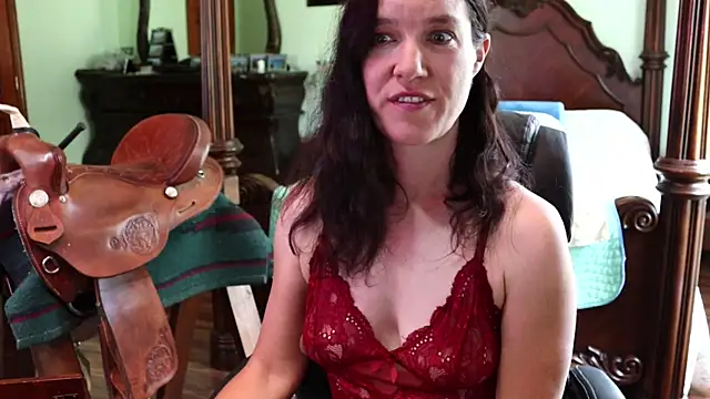 Snapshot of thornburyrose chatting on May 2026 06:01:02 PM thornburyrose online show from May 2026 06:01:02 PM