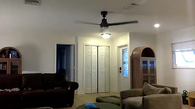 Bronco9602 online show from September 2025 12:06:01 PM