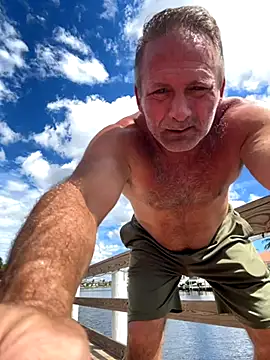 Bronco9602 online show from September 2025 04:12:01 PM