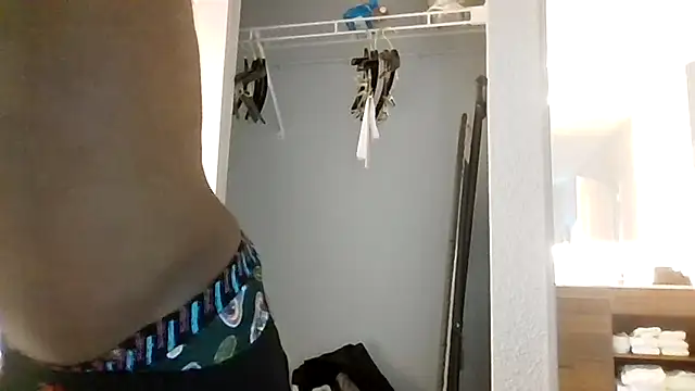 Maculine Stayr online show from April 2026 09:23:01 PM