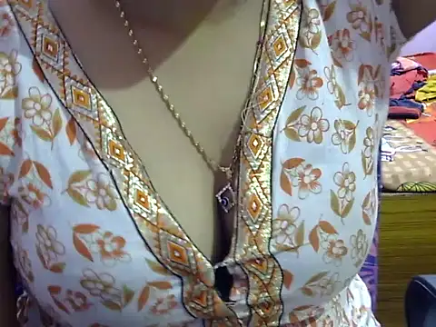 Snapshot of Your_wild_Dia chatting on October 2025 06:53:01 PM Your wild Dia online show from October 2025 06:53:01 PM