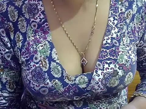 Snapshot of Your_wild_Dia chatting on November 2025 05:20:02 AM Your wild Dia online show from November 2025 05:20:02 AM