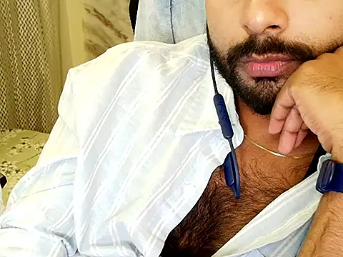 SHENOY3 online show from November 2025 04:18:02 PM