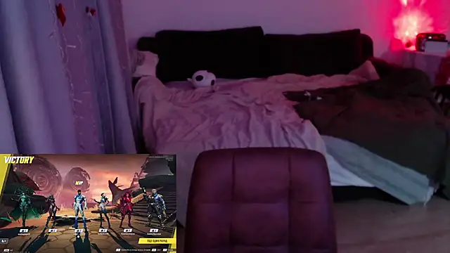 Snapshot of Weeissy chatting on February 2025 09:31:01 PM Weeissy online show from February 2025 09:31:01 PM