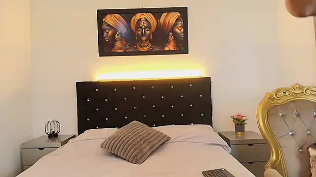 Shanon mature online show from March 2026 07:26:01 PM