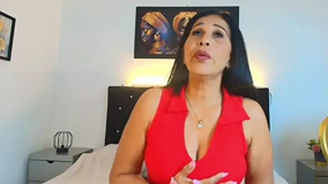 Shanon mature online show from May 2026 07:19:02 PM