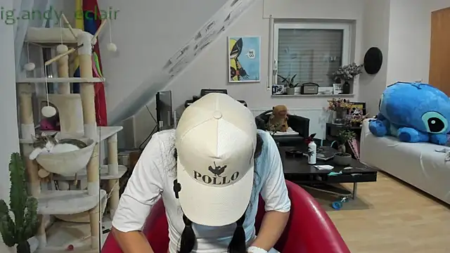 tinny williams online show from September 2025 04:49:01 AM