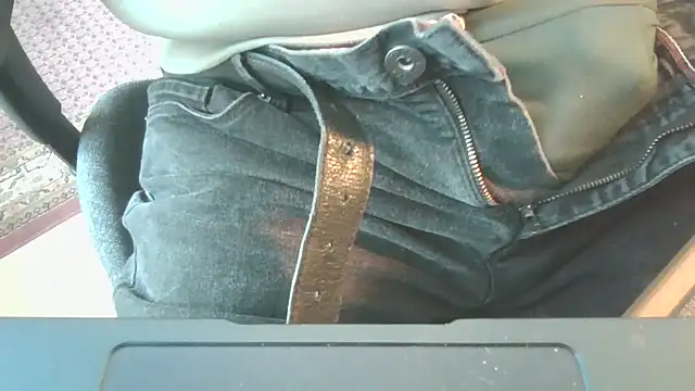 Snapshot of Tallmature6 chatting on February 2026 12:32:01 PM Tallmature6 online show from February 2026 12:32:01 PM