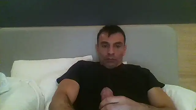 Hugebiglongcockcoupl online show from December 2025 01:51:01 PM