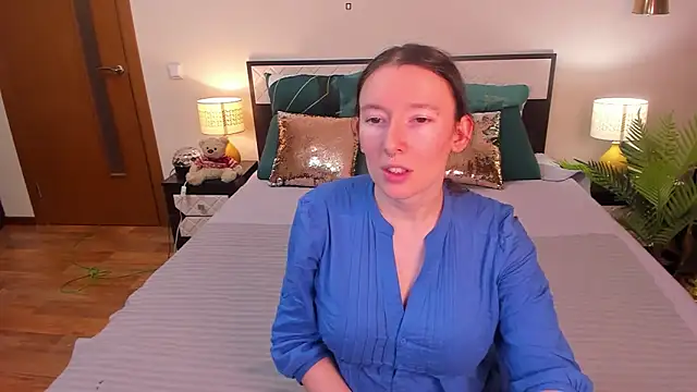 Snapshot of CatherineWalls chatting on March 2026 04:14:02 AM CatherineWalls online show from March 2026 04:14:02 AM