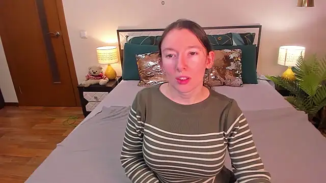 Snapshot of CatherineWalls chatting on March 2026 03:21:01 AM CatherineWalls online show from March 2026 03:21:01 AM