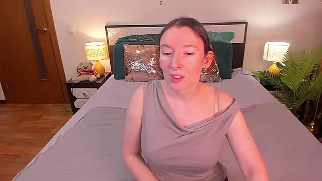 Snapshot of CatherineWalls chatting on March 2026 05:44:01 AM CatherineWalls online show from March 2026 05:44:01 AM