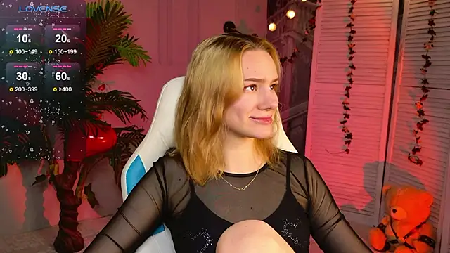 Ramona    online show from February 2026 06:17:01 AM