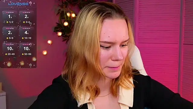 Ramona    online show from March 2026 08:26:33 AM