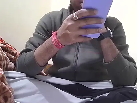 Snapshot of aakash_ModelBrown chatting on February 2026 03:17:02 PM aakash ModelBrown online show from February 2026 03:17:02 PM